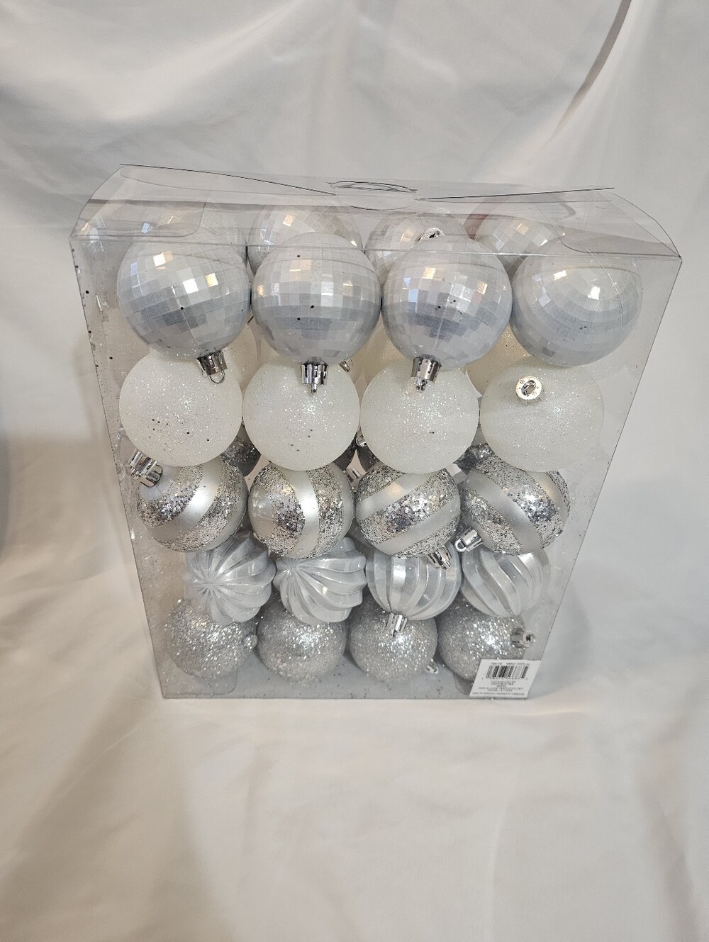ASHLAND 40-Pack White and Silver Shatterproof Holiday Ornaments - Picture 5 of 6